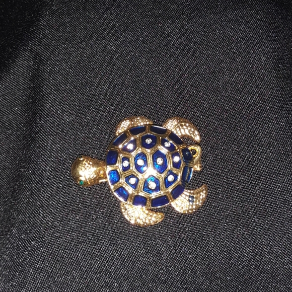 Mini Turtle Jewelry Box - Picture 5 of 6